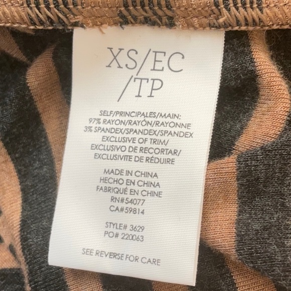 🎉SALE Cabi Slant Asymmetrical Striped Long Sleeve Tunic - Picture 7 of 7